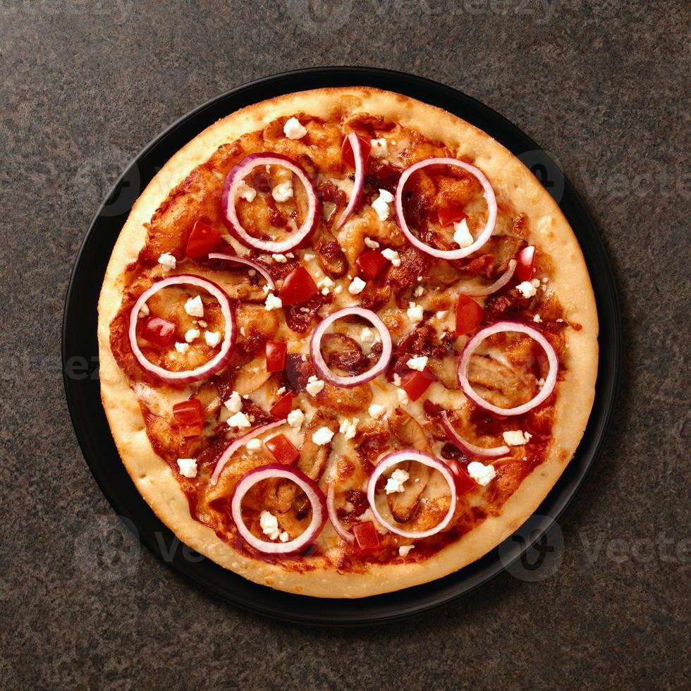 leckere Pizza auf Steinhintergrund foto