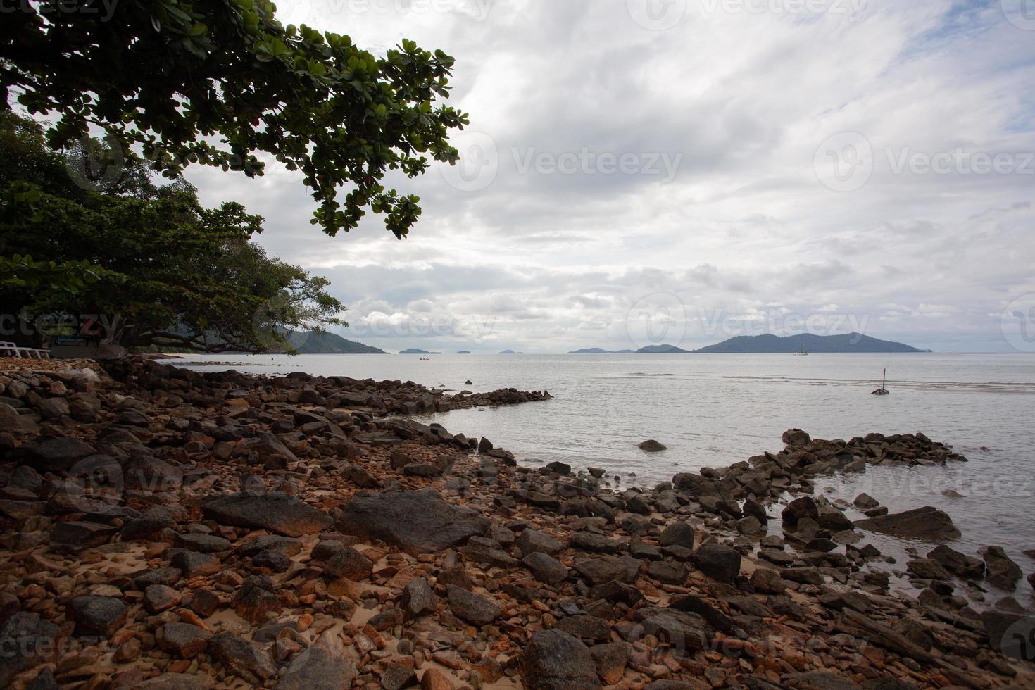 khai mook beach in koh chang, provinz trat, thailand foto