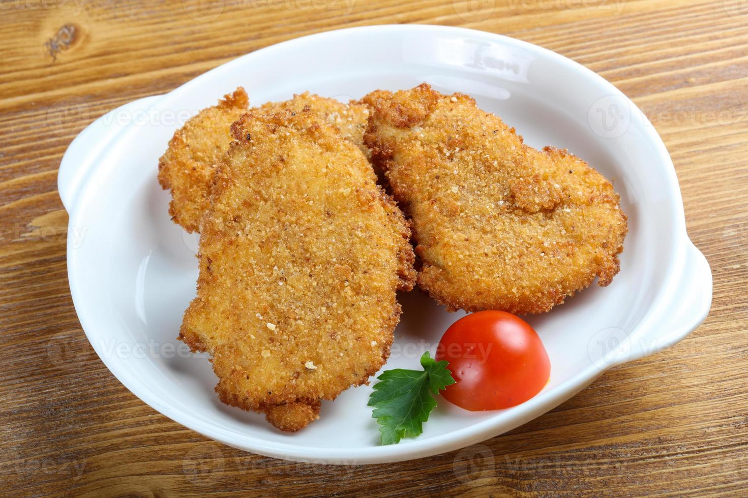 Chicken Nuggets auf dem Teller foto