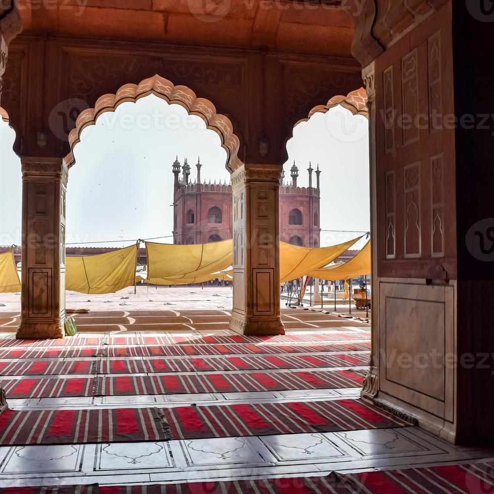 architektonisches detail der jama masjid moschee, alt-delhi, indien, die spektakuläre architektur der großen freitagsmoschee jama masjid in delhi 6 während der ramzan-saison, die wichtigste moschee in indien foto