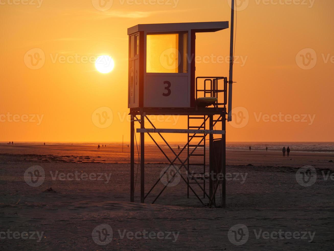 Sonnenuntergang auf der Insel Juist foto