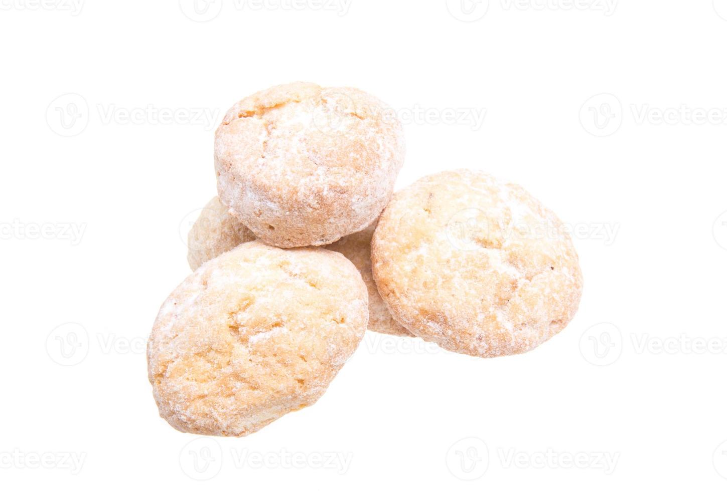 süße Kekse isoliert auf weißem Hintergrund foto