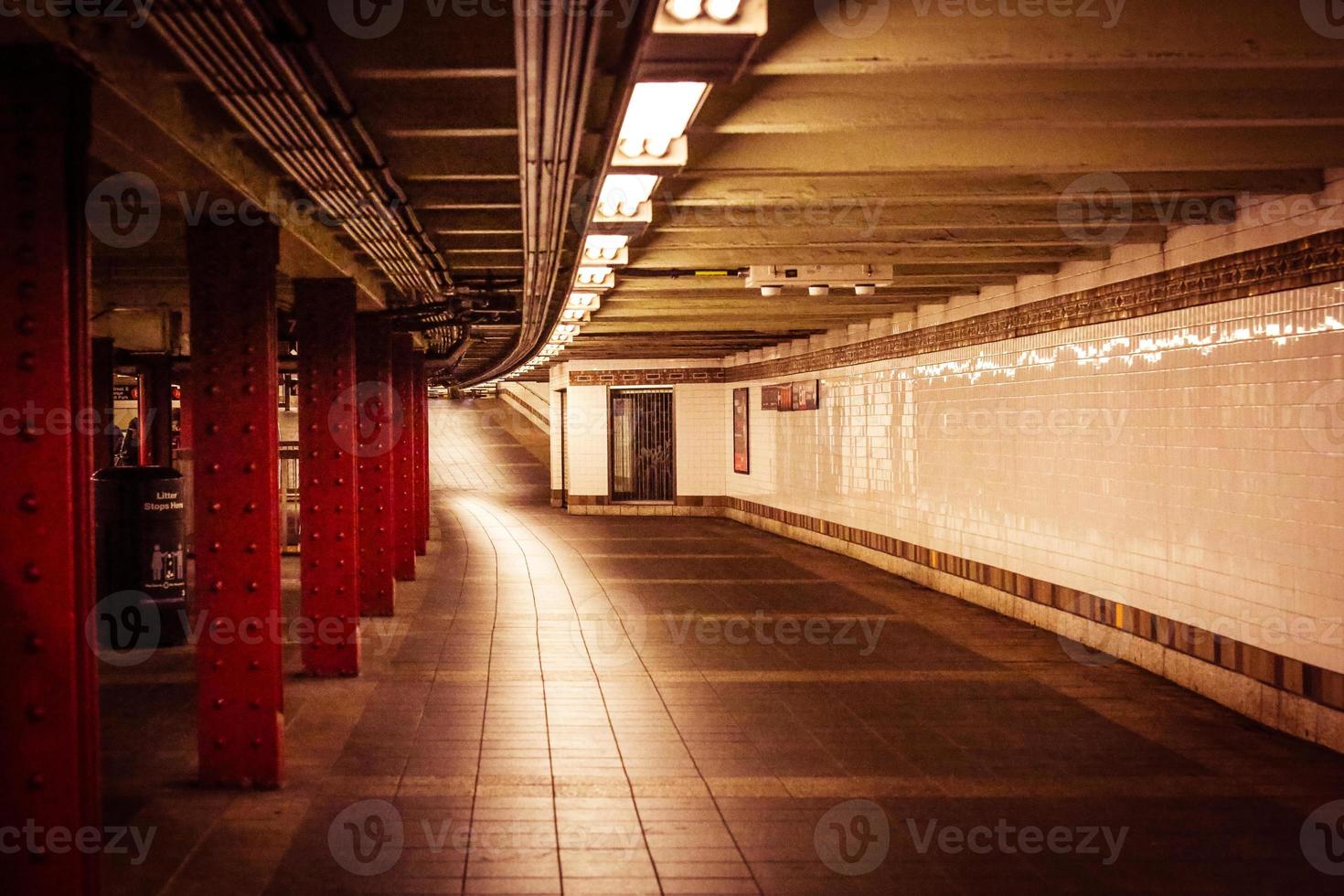 U-Bahn in New York City!. so futuristisch foto