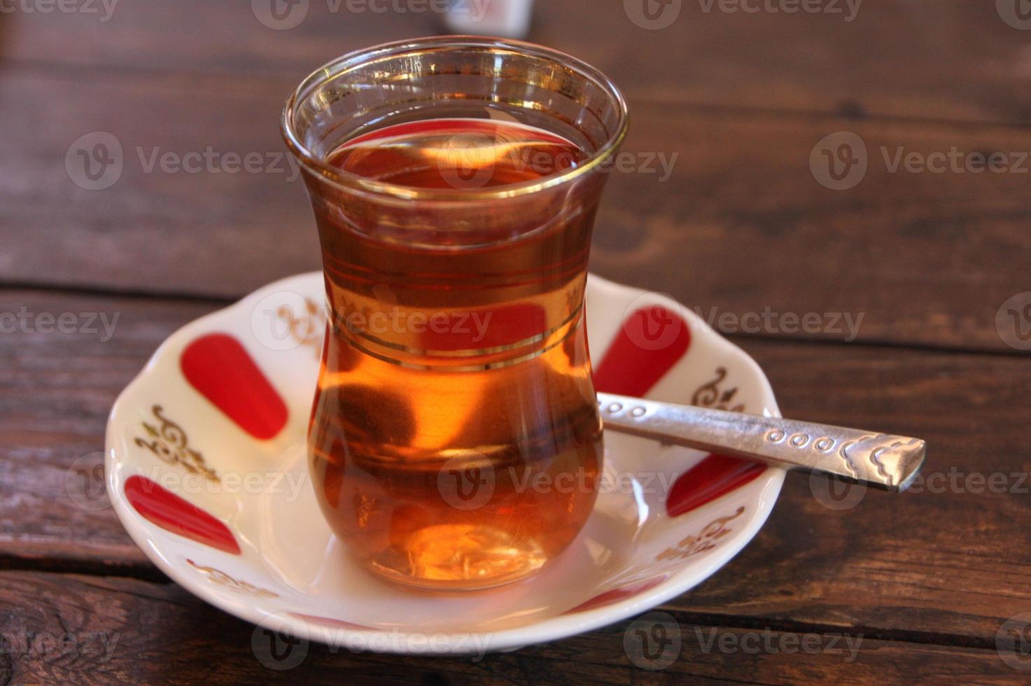 zartes Glas türkischen Tee foto