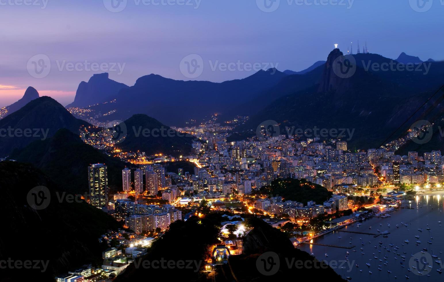 Nachtansicht Botafogo in Rio de Janeiro foto