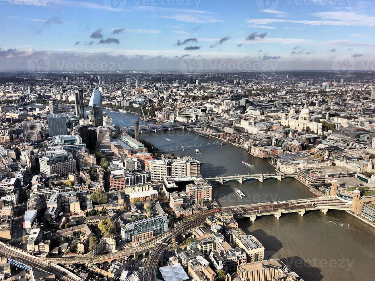 eine luftaufnahme von london foto