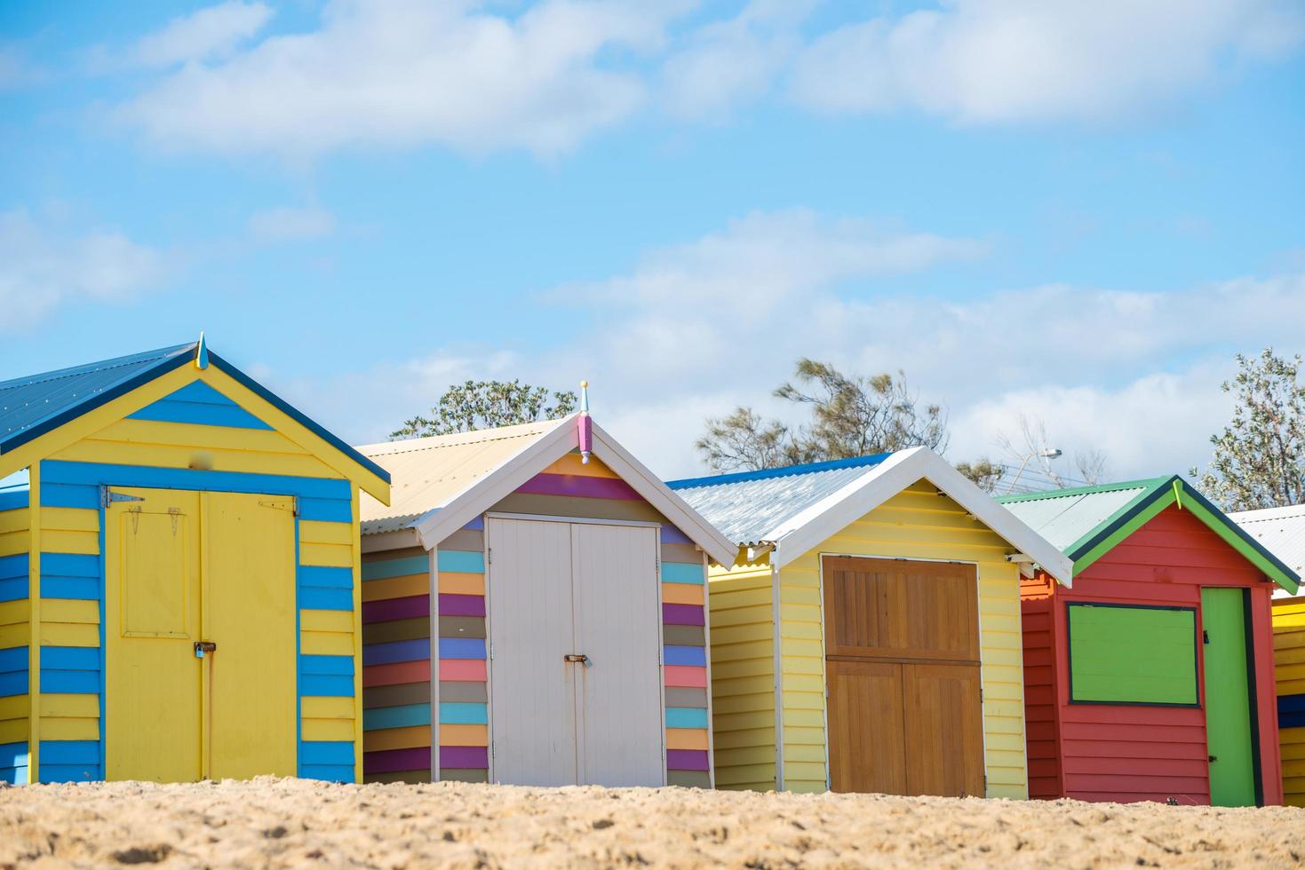 Die Badeboxen in Brighton Beach sind ein berühmter Ort in Melbourne, Bundesstaat Victoria in Australien. foto