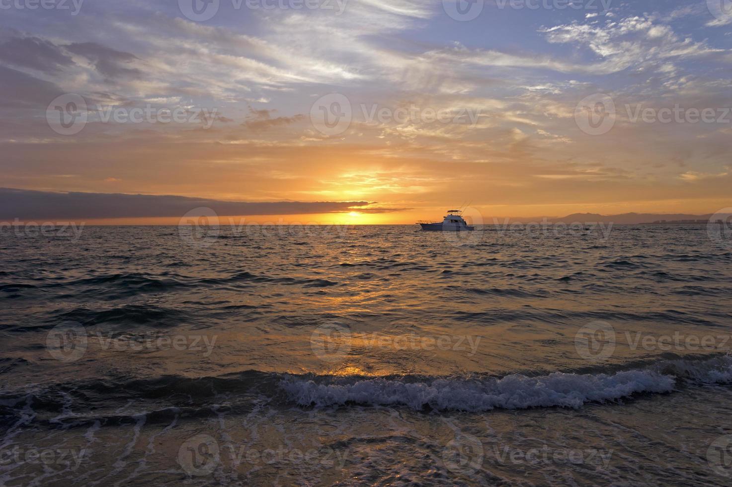 Sonnenuntergang Ozean Boot foto