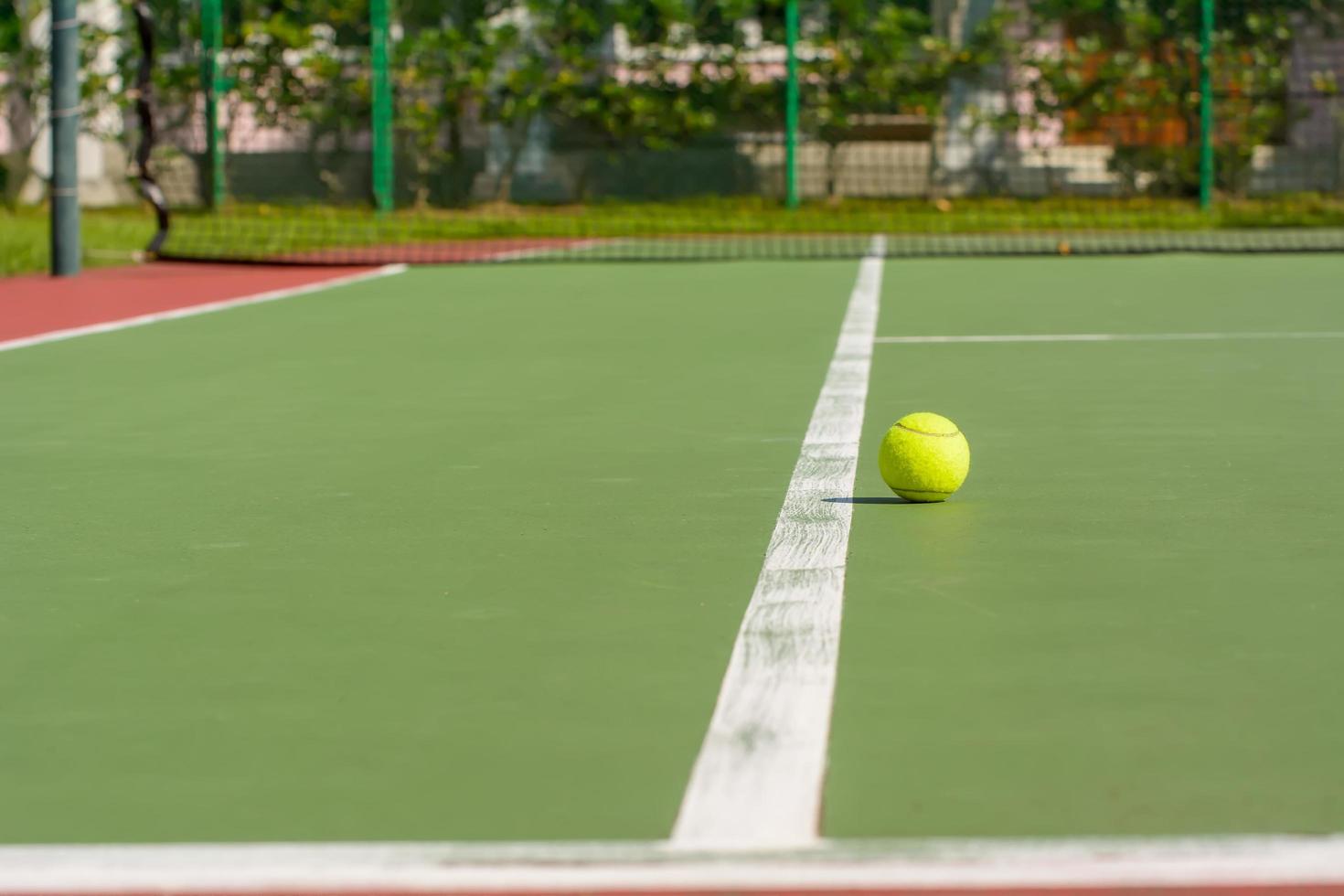 grüner Tennisball foto