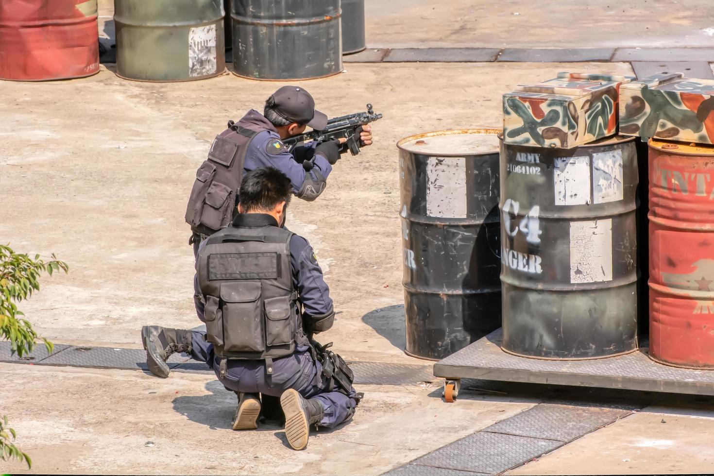 Die Terrorgruppe wird von der Spezialeinheit angegriffen. foto