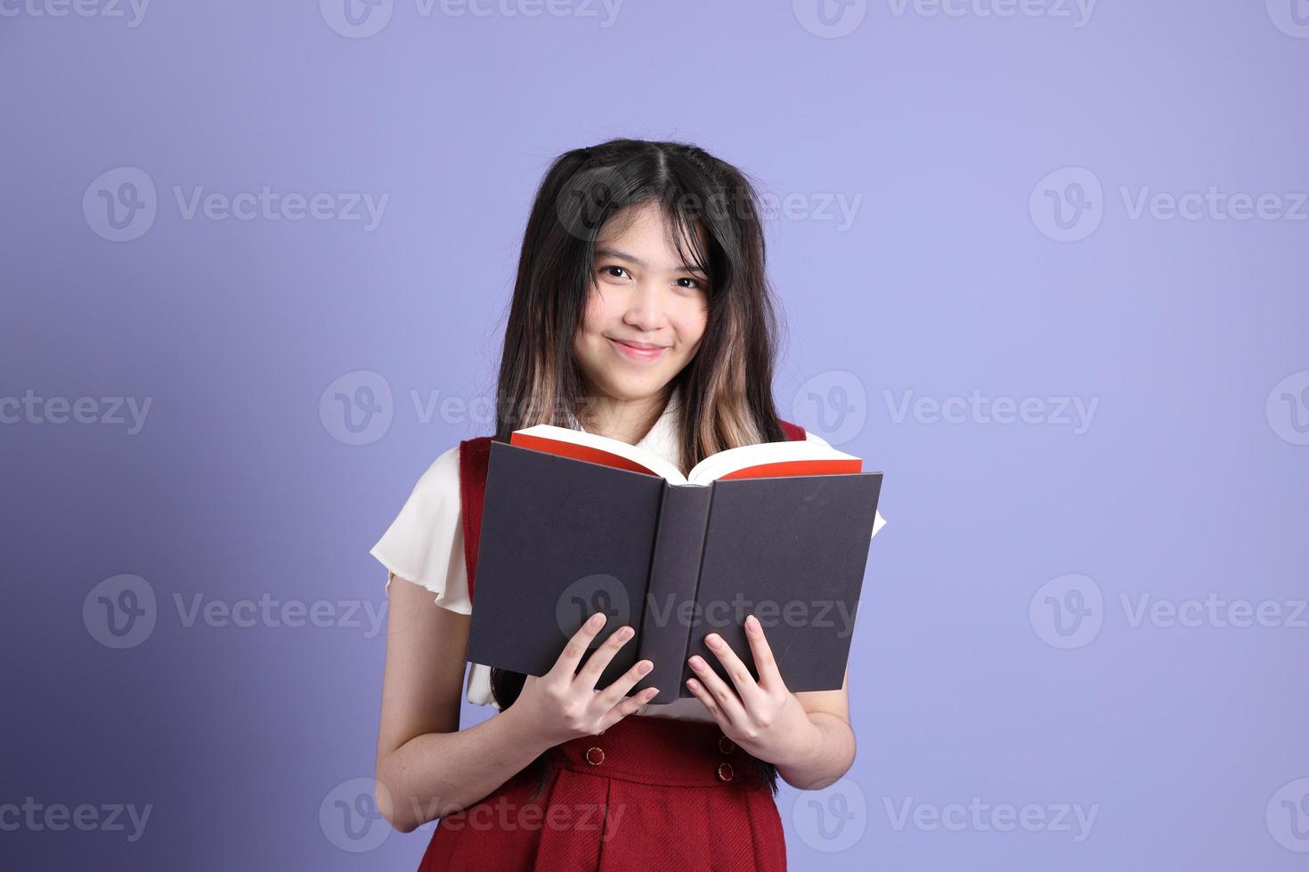 süßes asiatisches Mädchen foto
