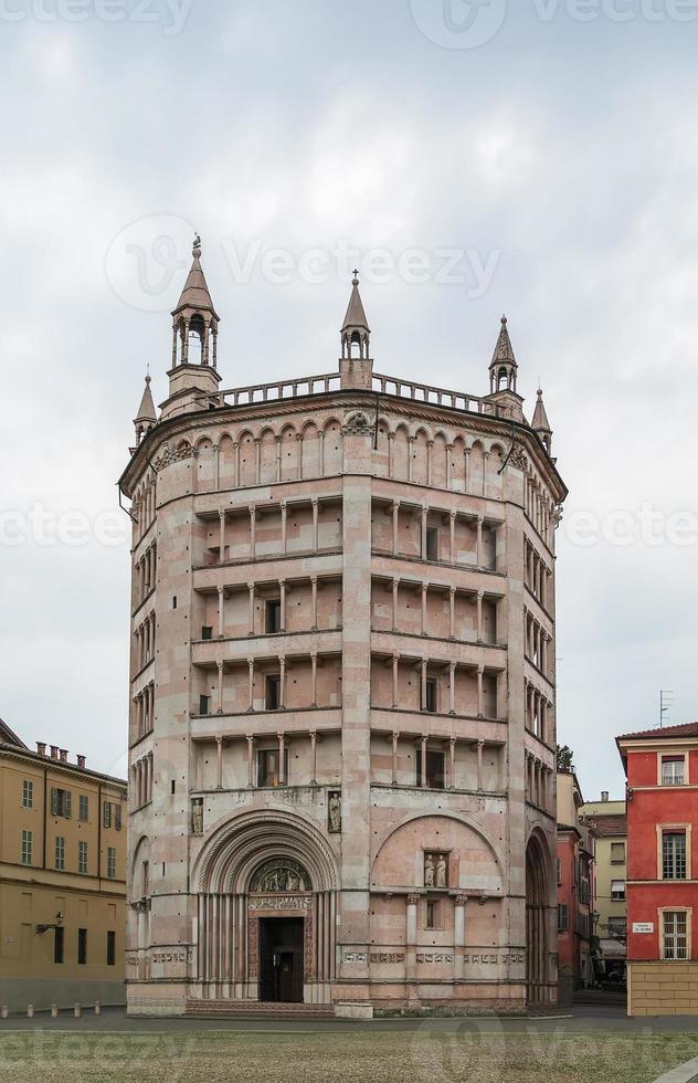Baptisterium von Parma, Italien foto
