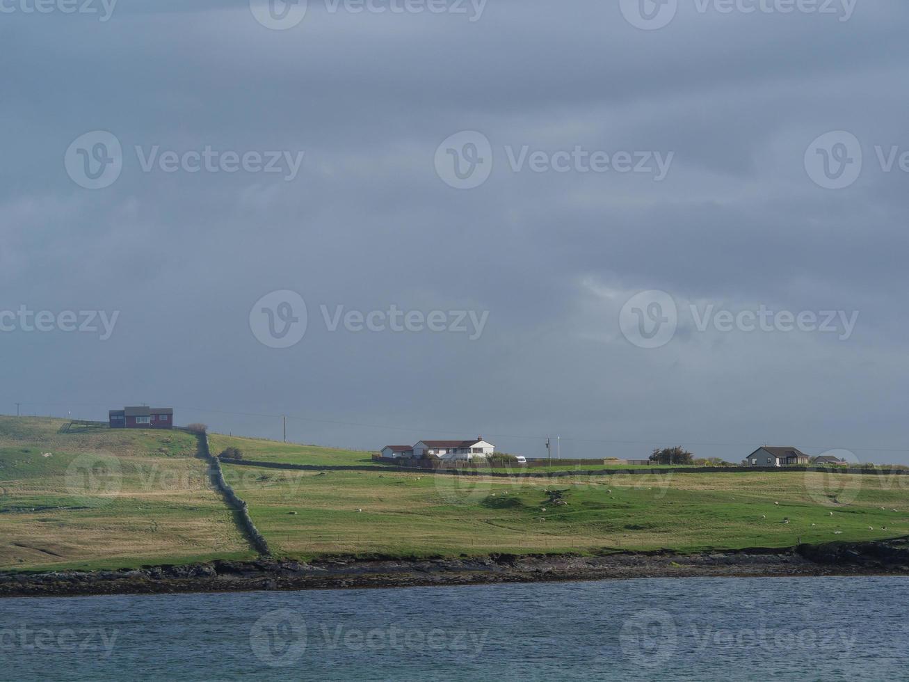 die shetlandinseln mit der stadt lerwick in schottland foto