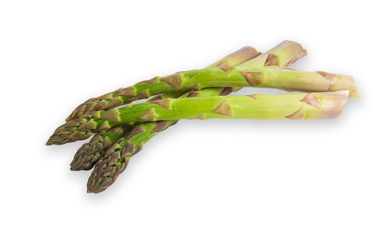 vegetarischer frischer grüner Spargel. Gemüse isoliert auf weißem Hintergrund foto