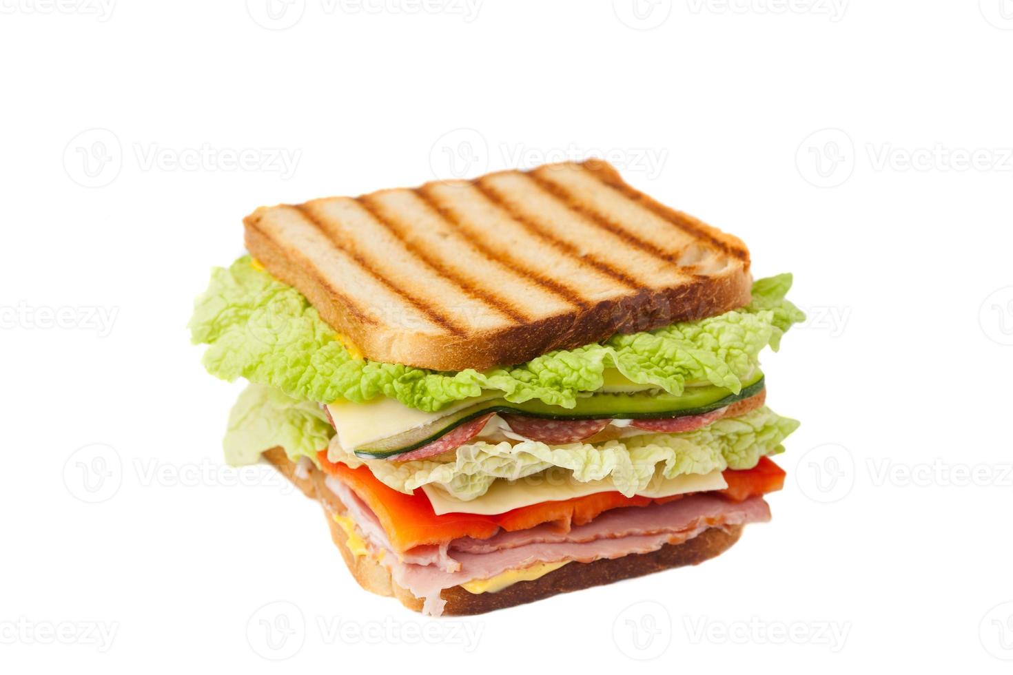 Sandwich auf einem weißen Hintergrund foto