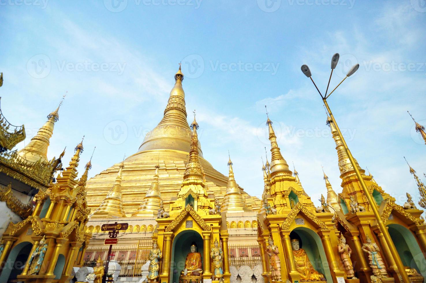 Shwedagon Paya in Yangon foto