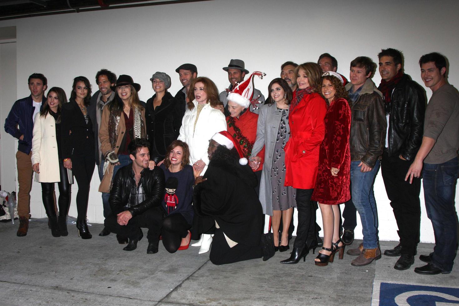 los angeles, nov 30 - days of our lives besetzt bei der hollywood christmas parade 2014 auf dem hollywood boulevard am 30. november 2014 in los angeles, ca foto