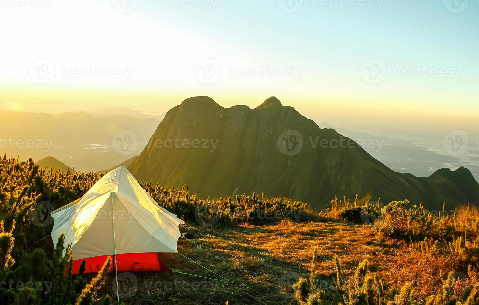 Zelt auf einem Berg foto