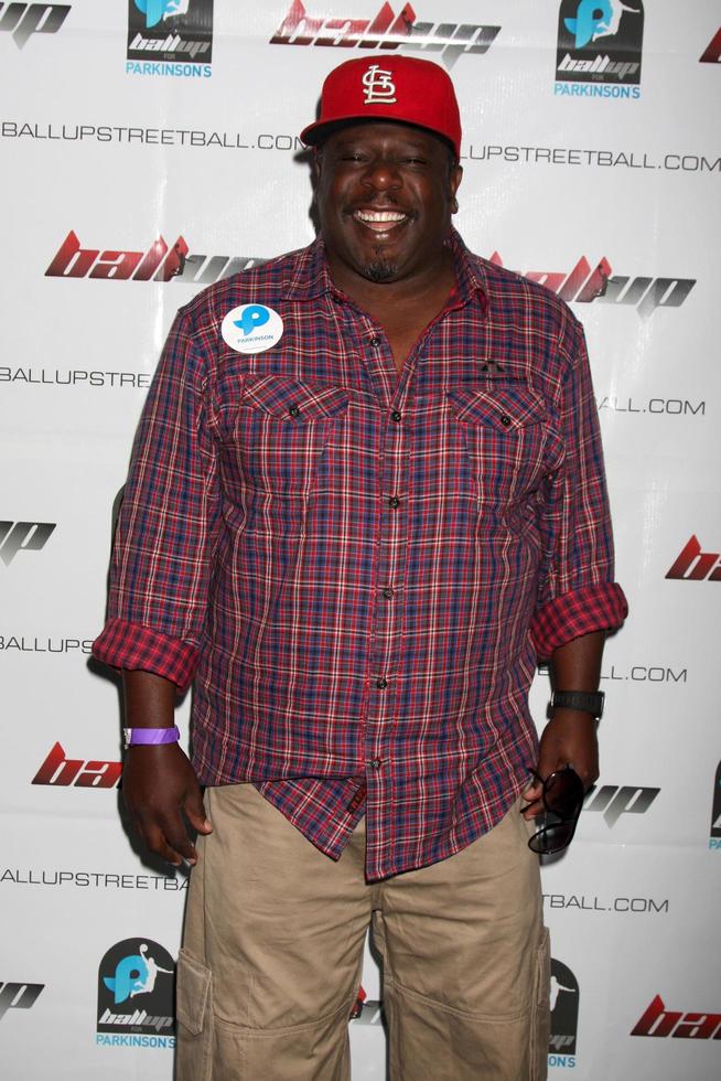 Los Angeles, 1. Mai - Cedric der Entertainer, der am 1. Mai 2011 in Northridge, Ca foto