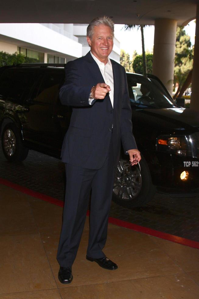 los angeles, 24. juli - bruce boxleitner kommt am 24. juli 2013 im beverly hilton hotel in beverly hills, ca foto