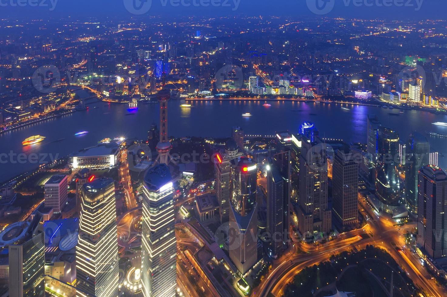 Luftaufnahme von Shanghai Lujiazui Finanzen foto