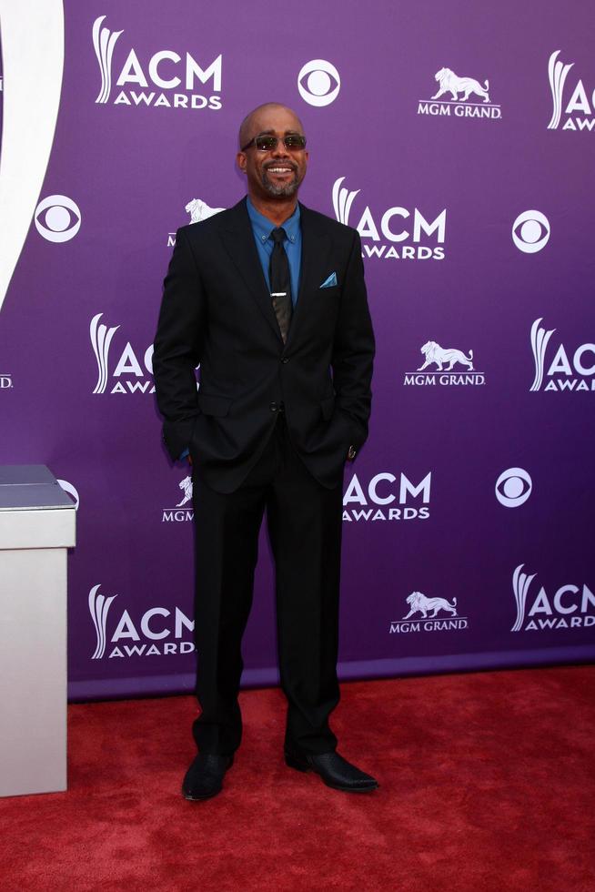 las vegas, 7. märz - darius rucker kommt bei den 2013 academy of country music awards in der mgm grand garden arena am 7. märz 2013 in las vegas, nv an foto