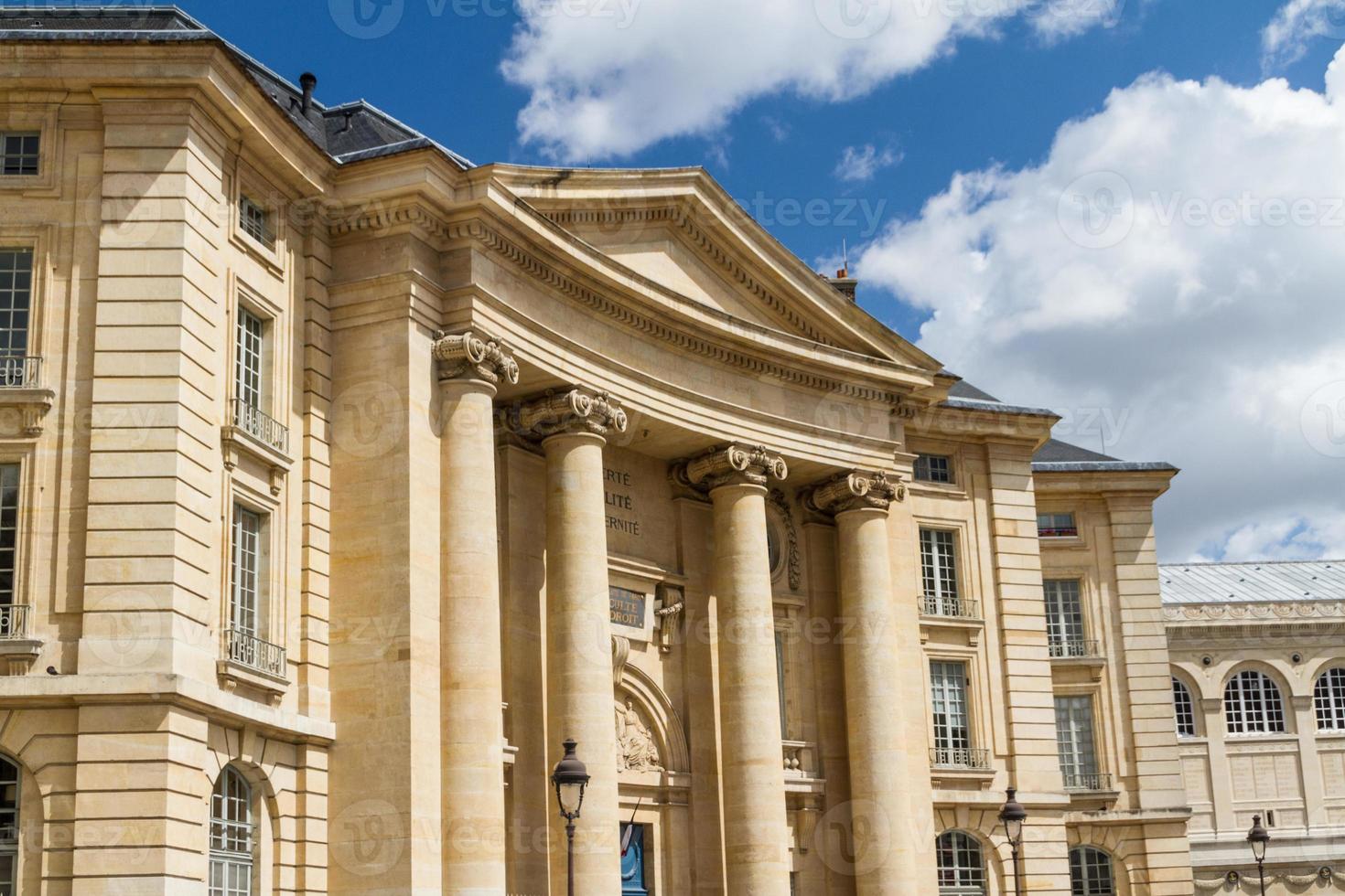 historisches gebäude in paris frankreich foto