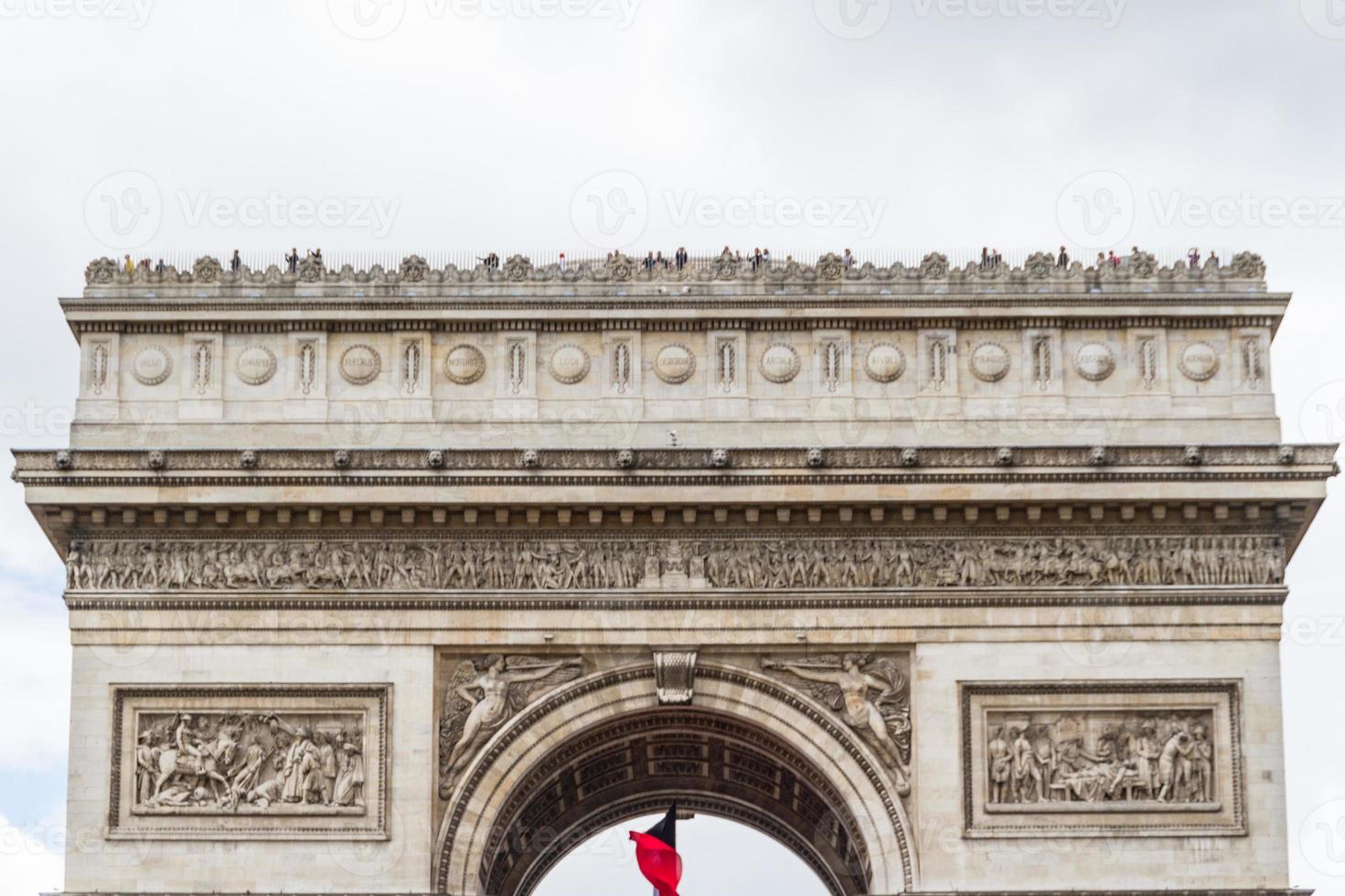 Blick auf Triumphbogen Karussell und Jardin des Tuileries, Paris, Frankreich foto