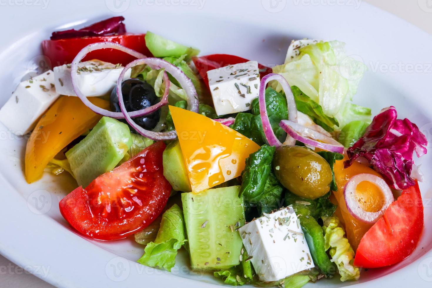 traditioneller griechischer salat foto