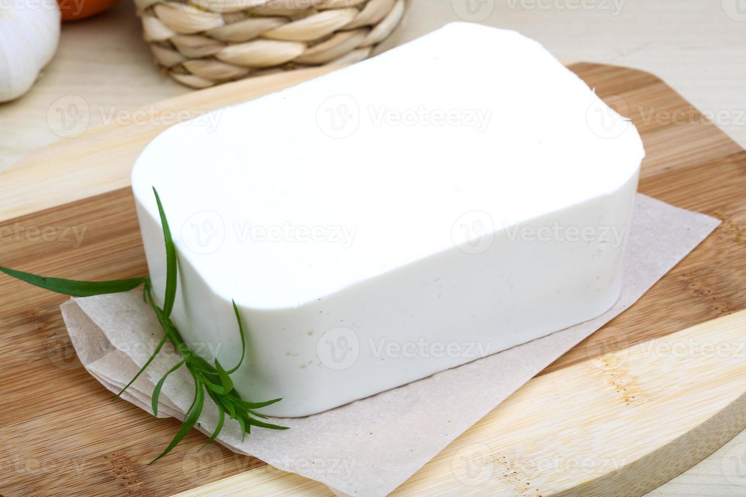 Feta-Käse auf Holz foto