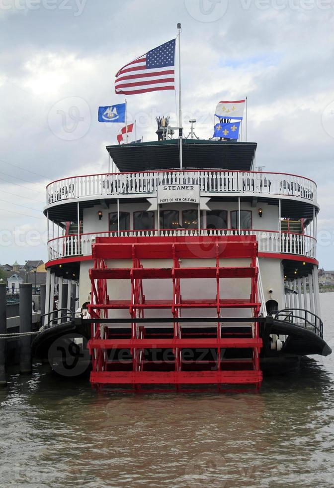 Dampfschiff auf dem Mississippi River in der Nähe von New Orleans foto