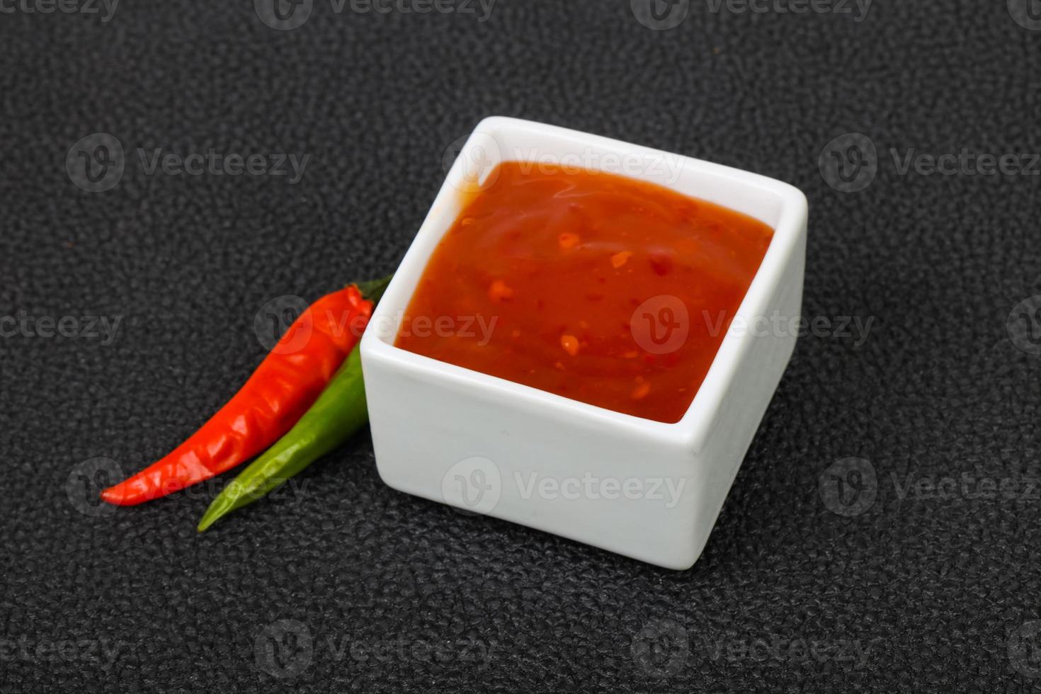 süße und scharfe Chilisauce foto