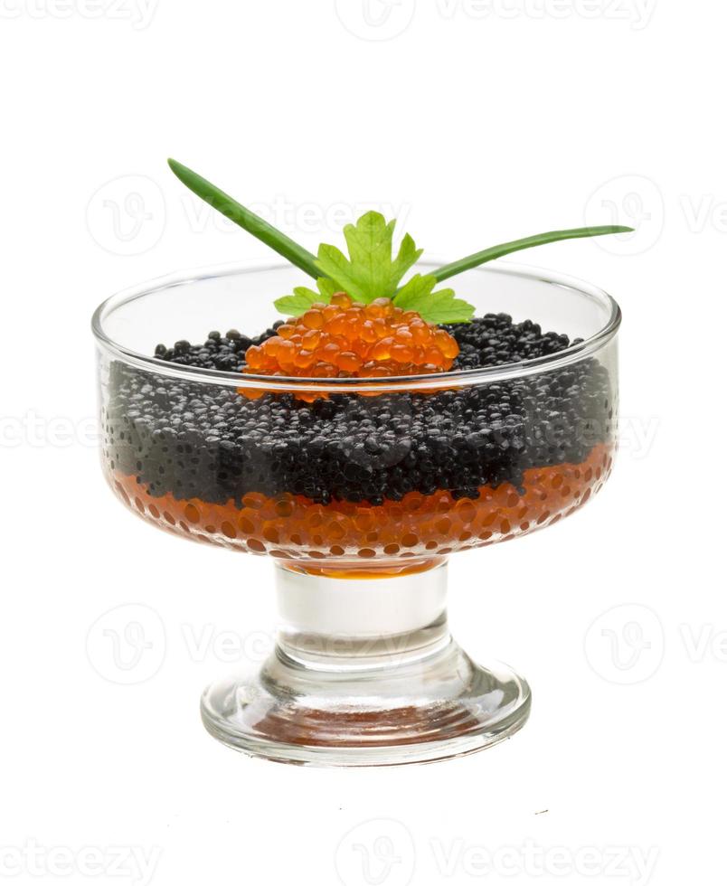 Rad und schwarzer Kaviar foto