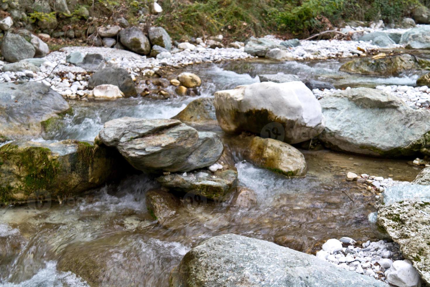 Wasserfall in griechenland. foto