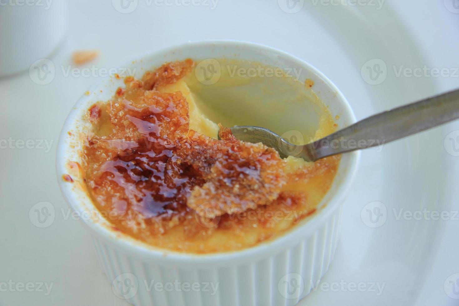 Französische Desserts: Crème Brûlée foto