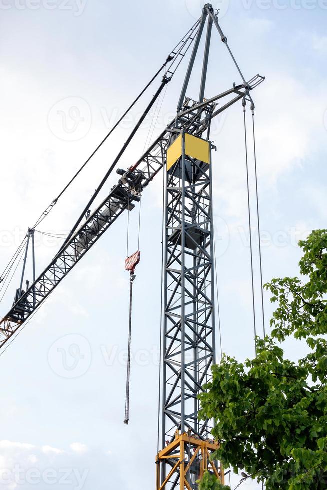 Kran auf der Baustelle foto