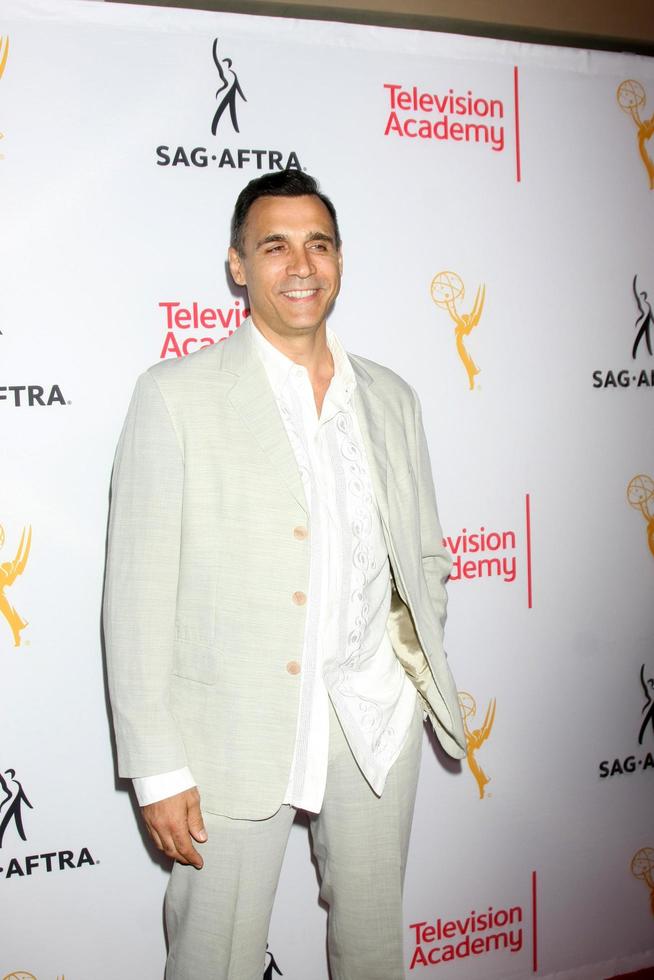 Los Angeles, 27. August - Adrian Paul bei der dynamischen und vielfältigen Emmy-Feier im Montage Hotel am 27. August 2015 in Beverly Hills, ca foto