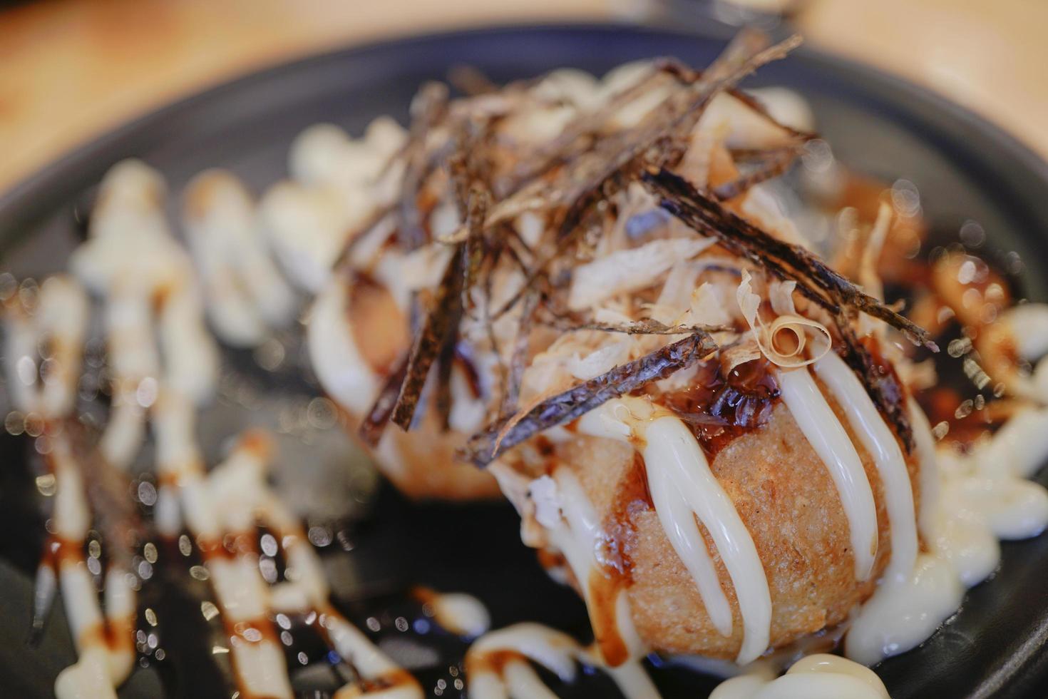 frittierte takoyaki bällchen takoyaki japanisches essen foto