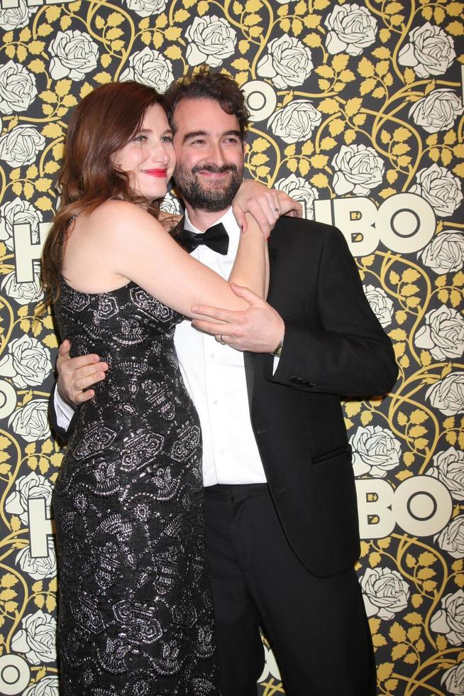 los angeles, jan 10 - kathryn hahn, jay duplass bei der hbo golden globes after party 2016 im beverly hilton am 10. januar 2016 in beverly hills, ca foto