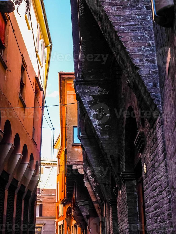 hdr-ansicht des alten stadtzentrums in bologna foto