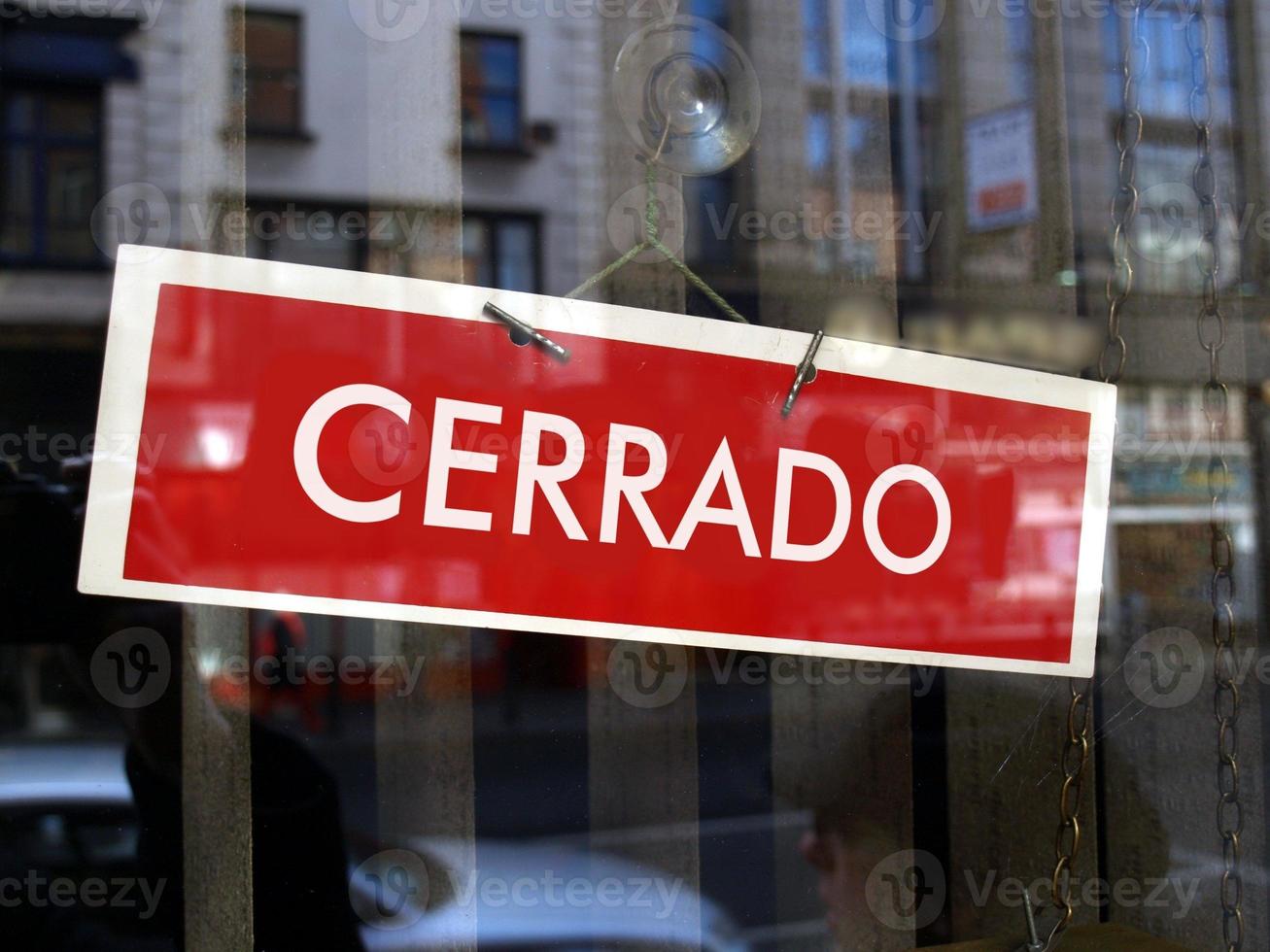 spanisches geschlossenes Ladenschild foto