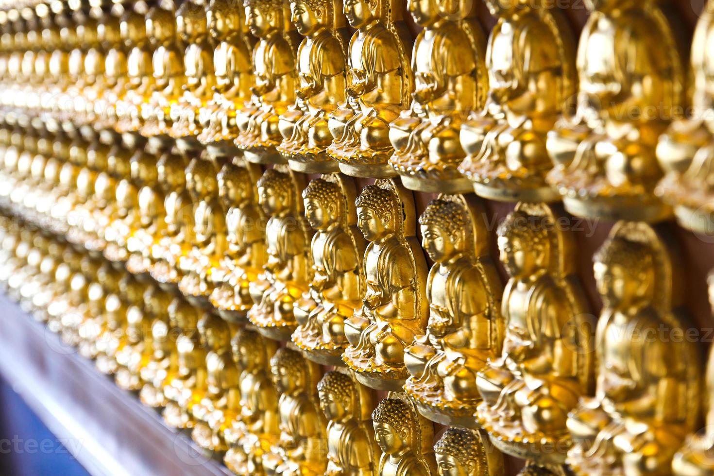zehntausend goldene Buddhas foto