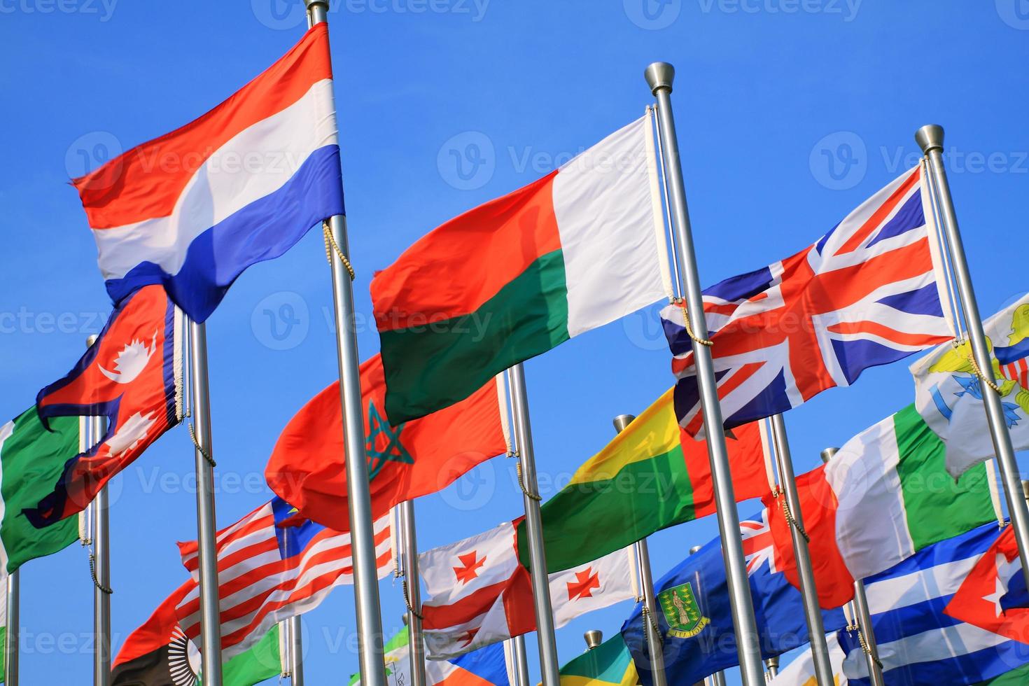 Vielzahl verschiedener Länder von Flaggen foto