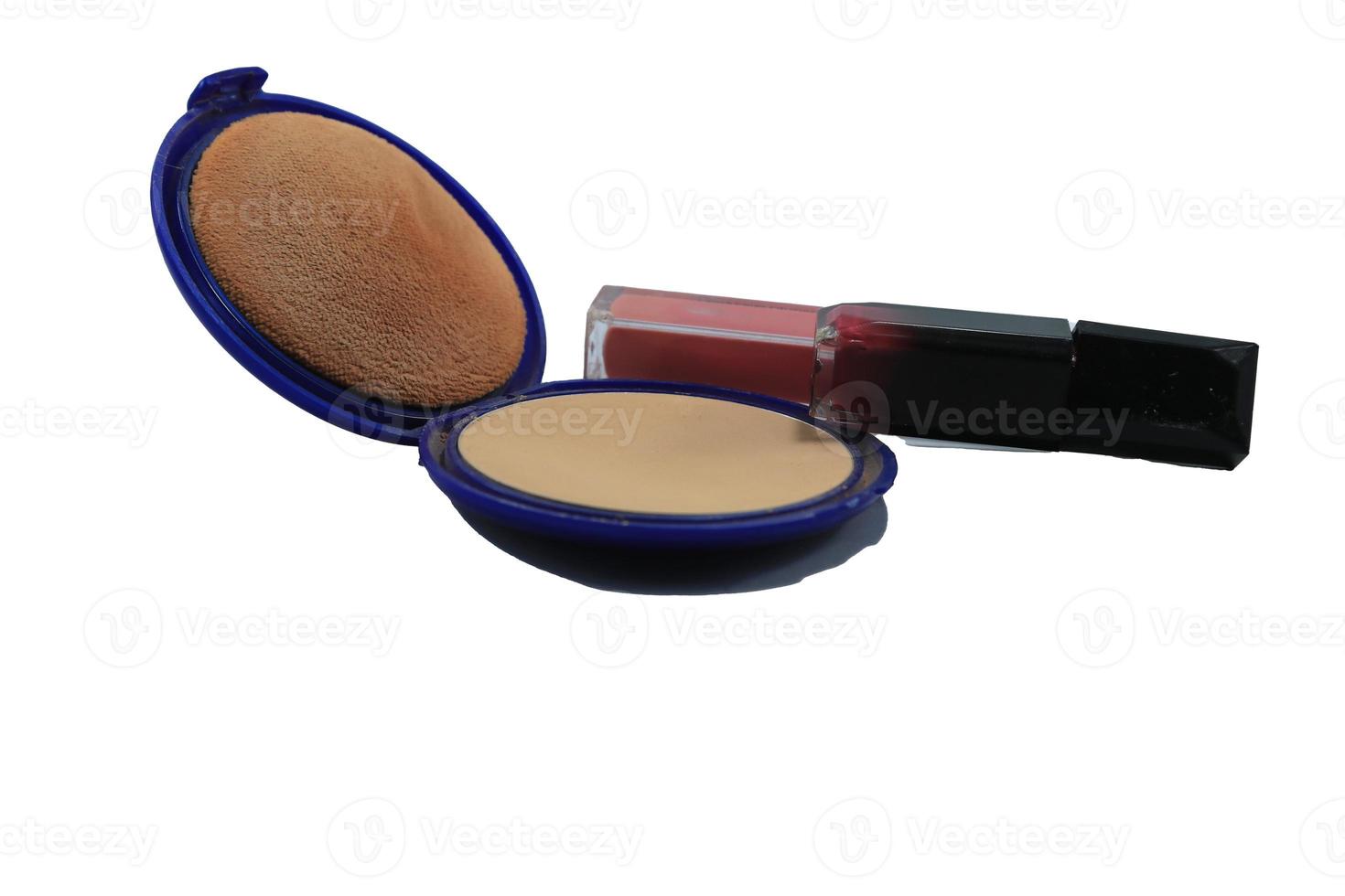 Make-up-Puder und Lidschatten-Lippenstifte sind das Make-up von Frauen und dem dritten Geschlecht, um das Gesicht zu verschönern, Falten zu entfernen, es straff zu machen und altersgerecht auszusehen. Es ist ein unverzichtbares Make-up für Frauen. foto