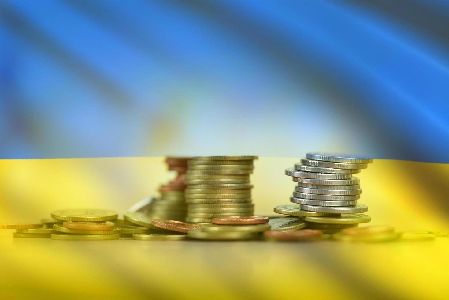 weltwirtschaftskrieg russland und ukraine und die usa im nahen osten. ukraine krise russland militärischer konflikt börse verlust handelsdiagramm investitionsdiagramme finanzwirtschaftskrise interesse foto