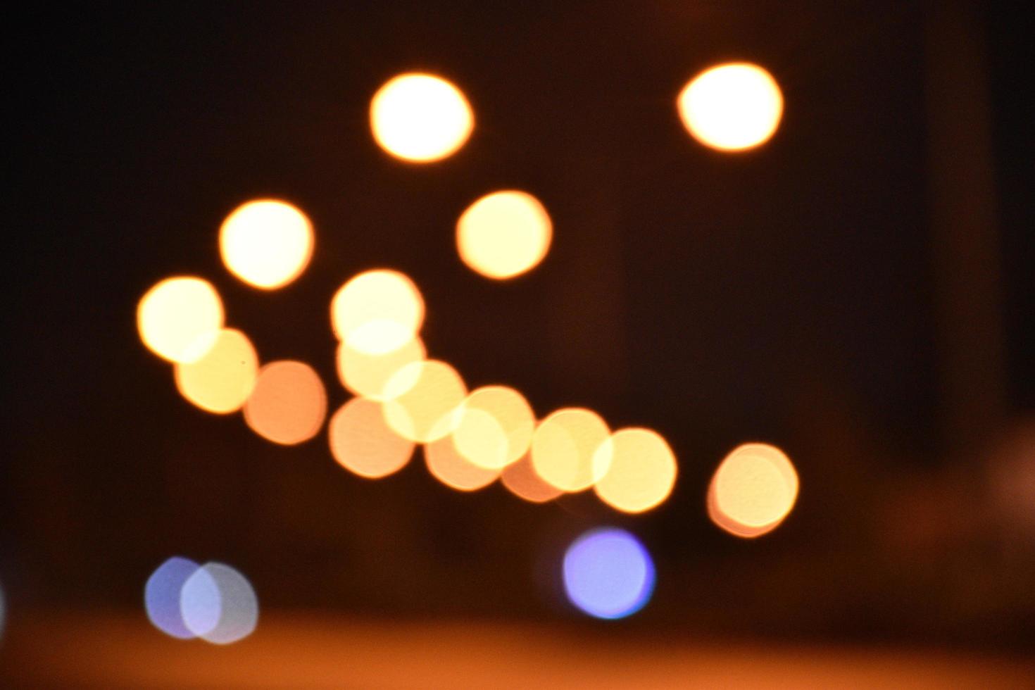 Bokeh Straßenlaterne in der Nacht. foto