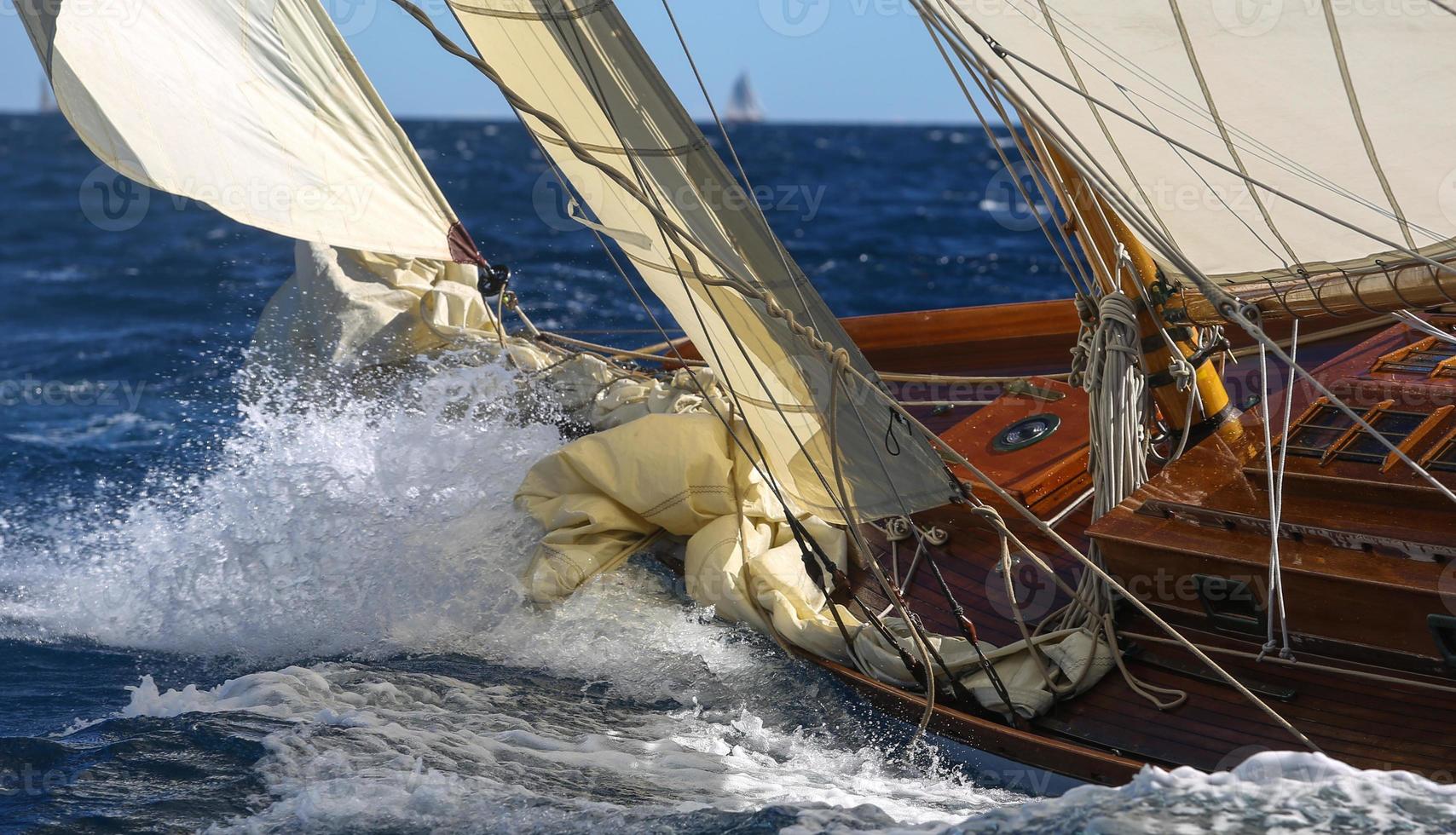 segelboot rennen foto