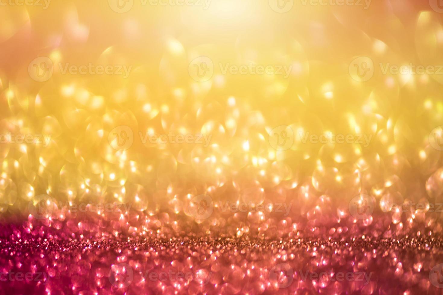 Bokeh-Effekt glitzert bunt verschwommen abstrakter Hintergrund für Geburtstag, Jubiläum, Hochzeit, Silvester oder Weihnachten foto