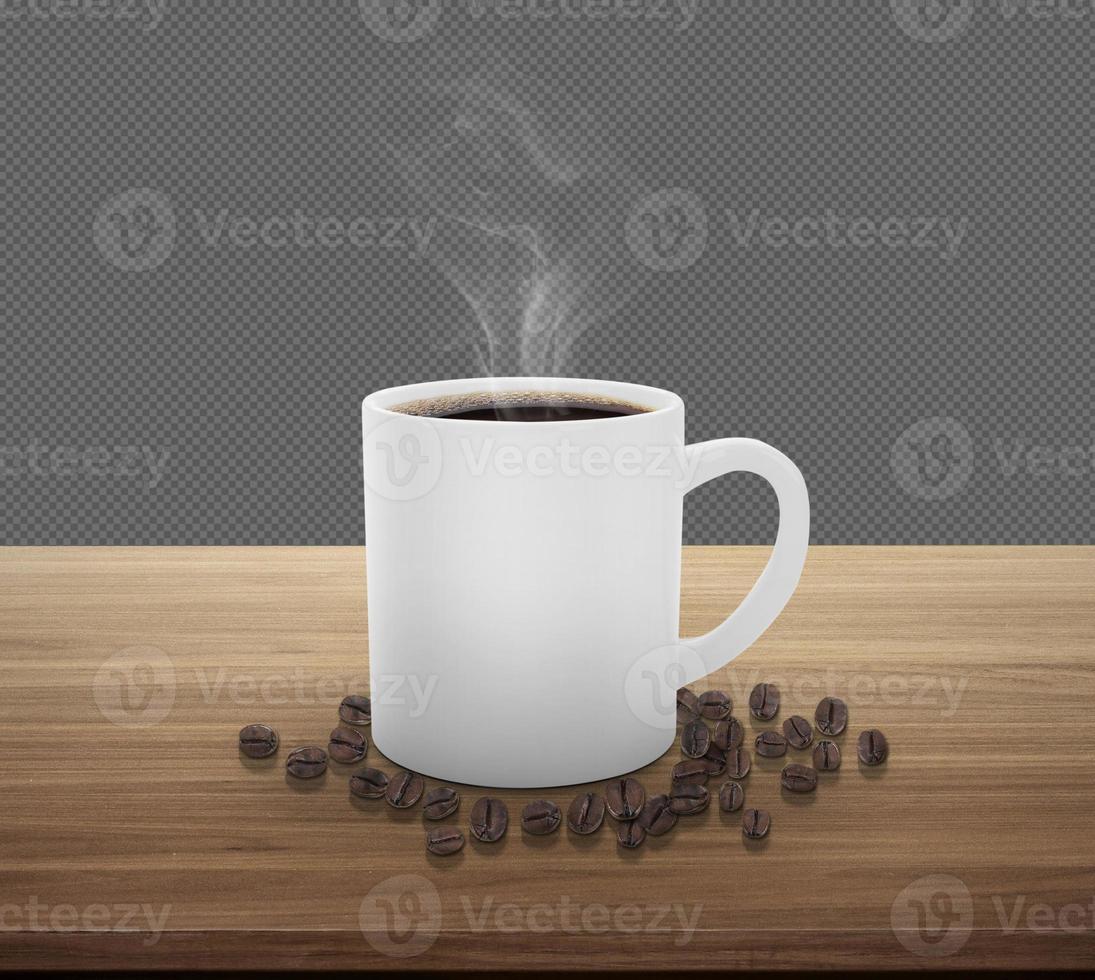 Kaffeetasse und Bohnen, auf einem Holztisch mit Rauch isoliert auf transparentem Hintergrund foto