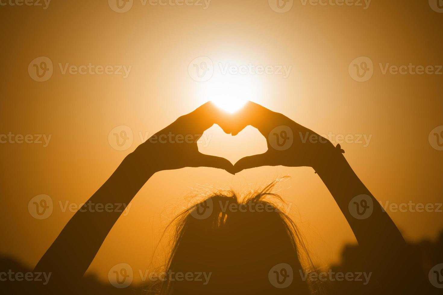 Herzform für die Sonne. foto